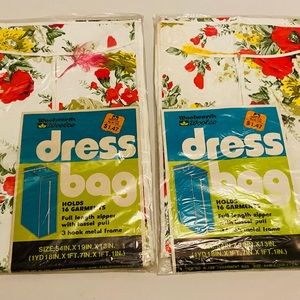 Vintage WOOLWORTH WOOLCO Plastic 16 Garment Zip. New in Package